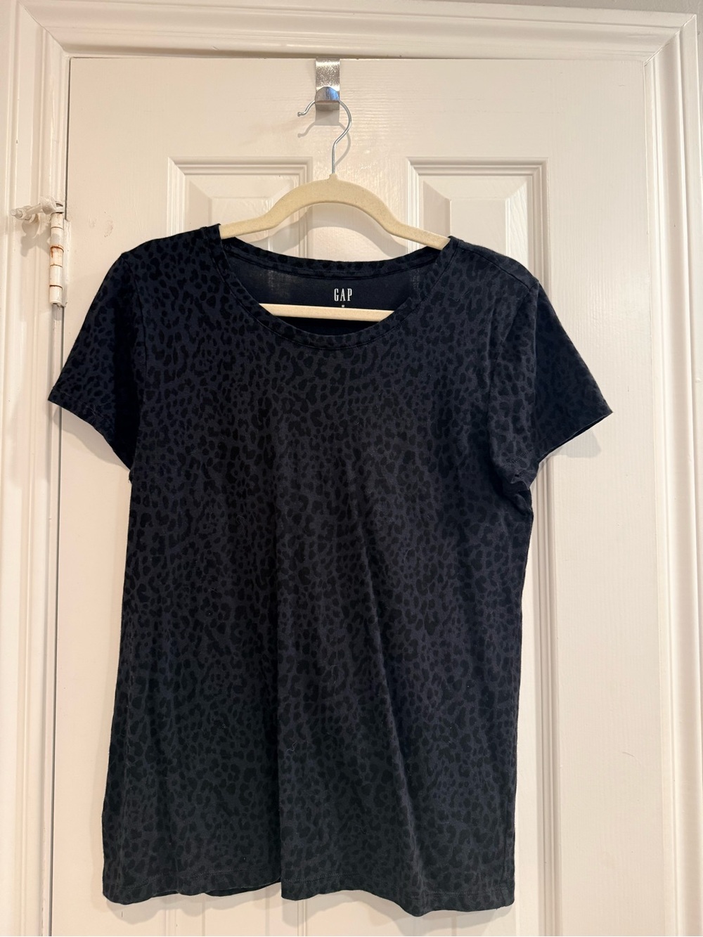 GAP Black Leopard-Print Short Sleeve Tee